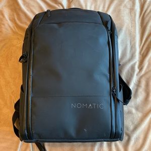 NOMATIC - Travel Pack